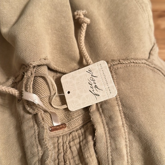 NWT FREE PEOPLE LOVE LETTER HOODIE IN NOMADIC DESERT size S - Picture 5 of 9